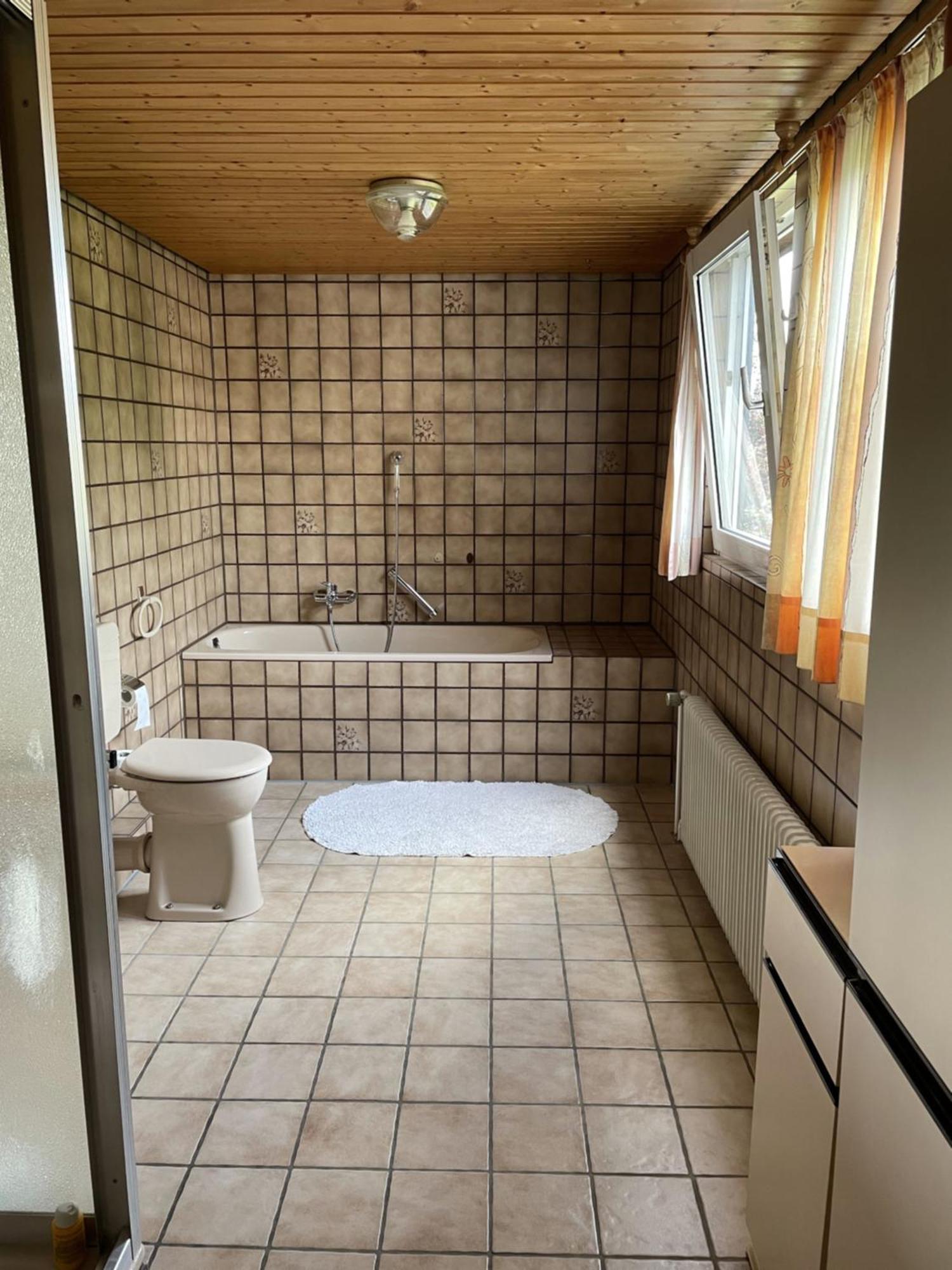 Entire House, Quiet City Location, Garden, Parking Bielefeld Buitenkant foto