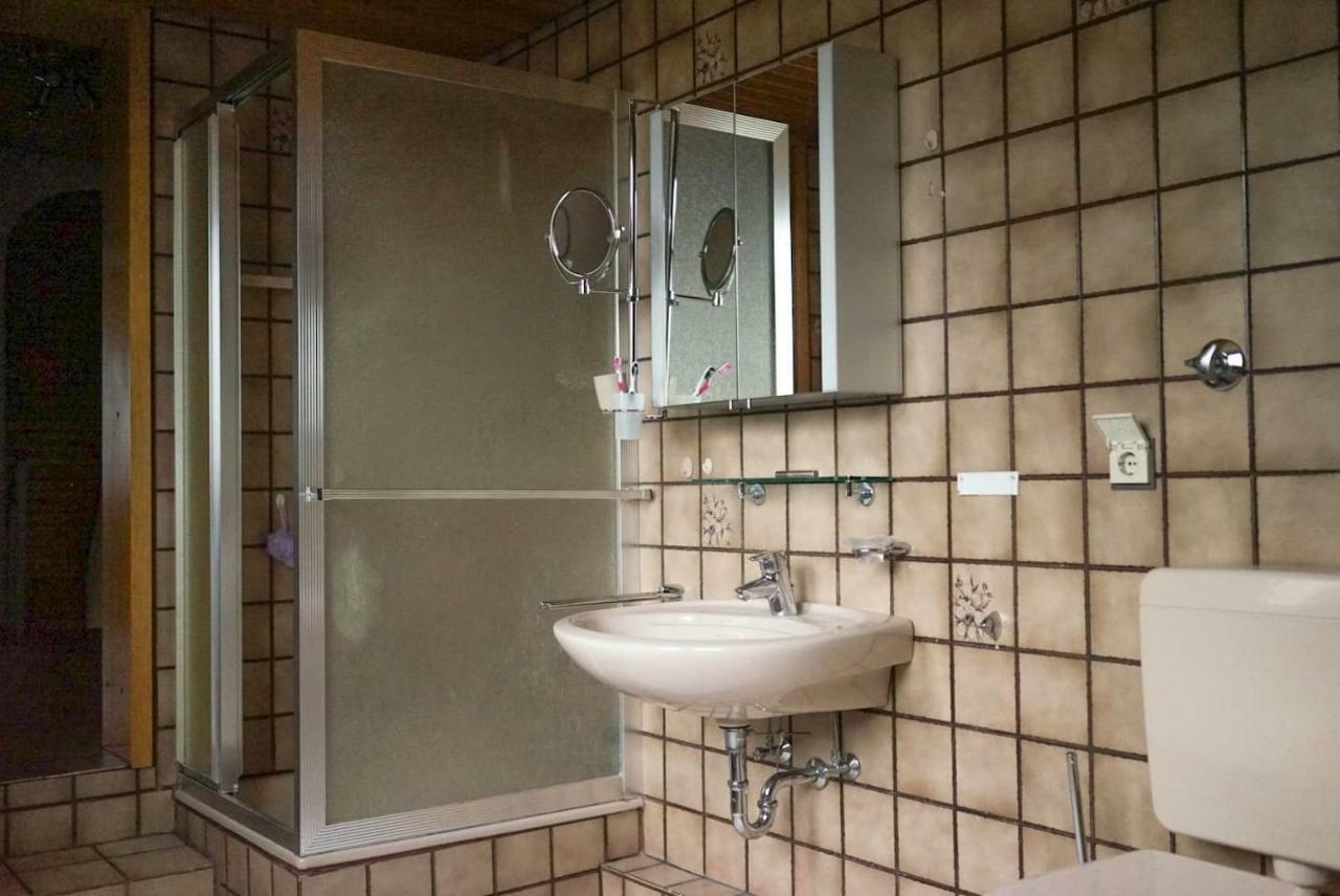 Entire House, Quiet City Location, Garden, Parking Bielefeld Buitenkant foto